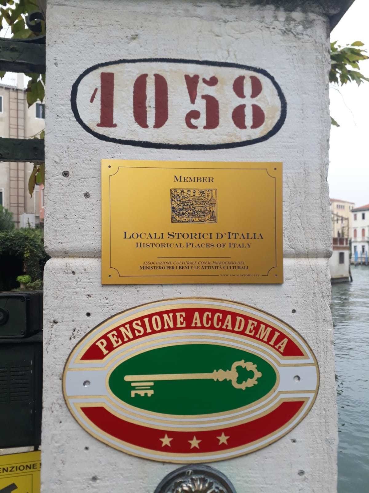 Pensione Accademia - Villa Maravege