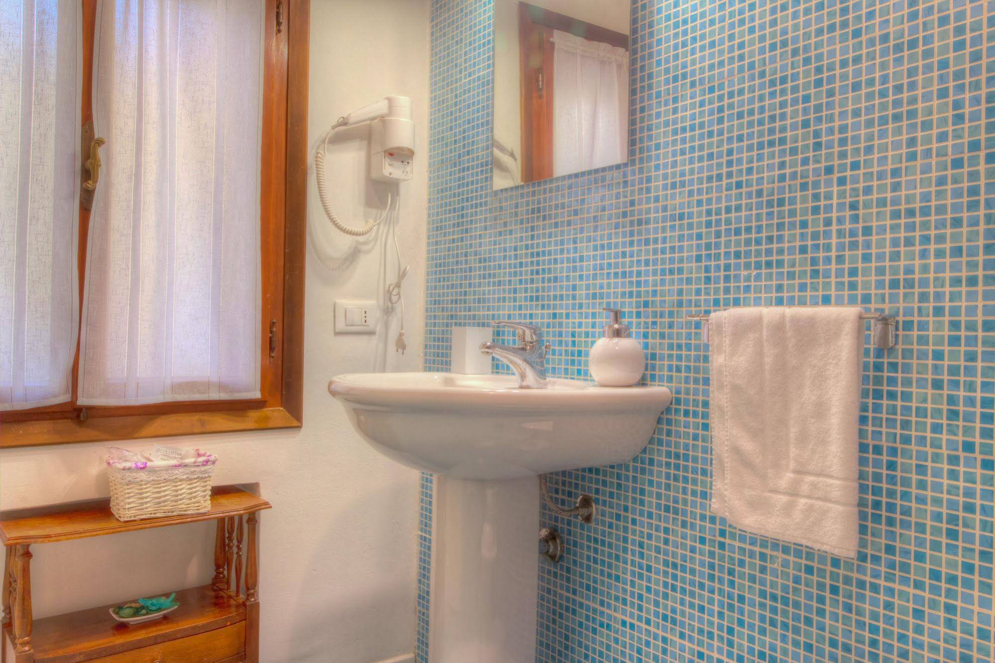 Residenza de l'Osmarin Suites