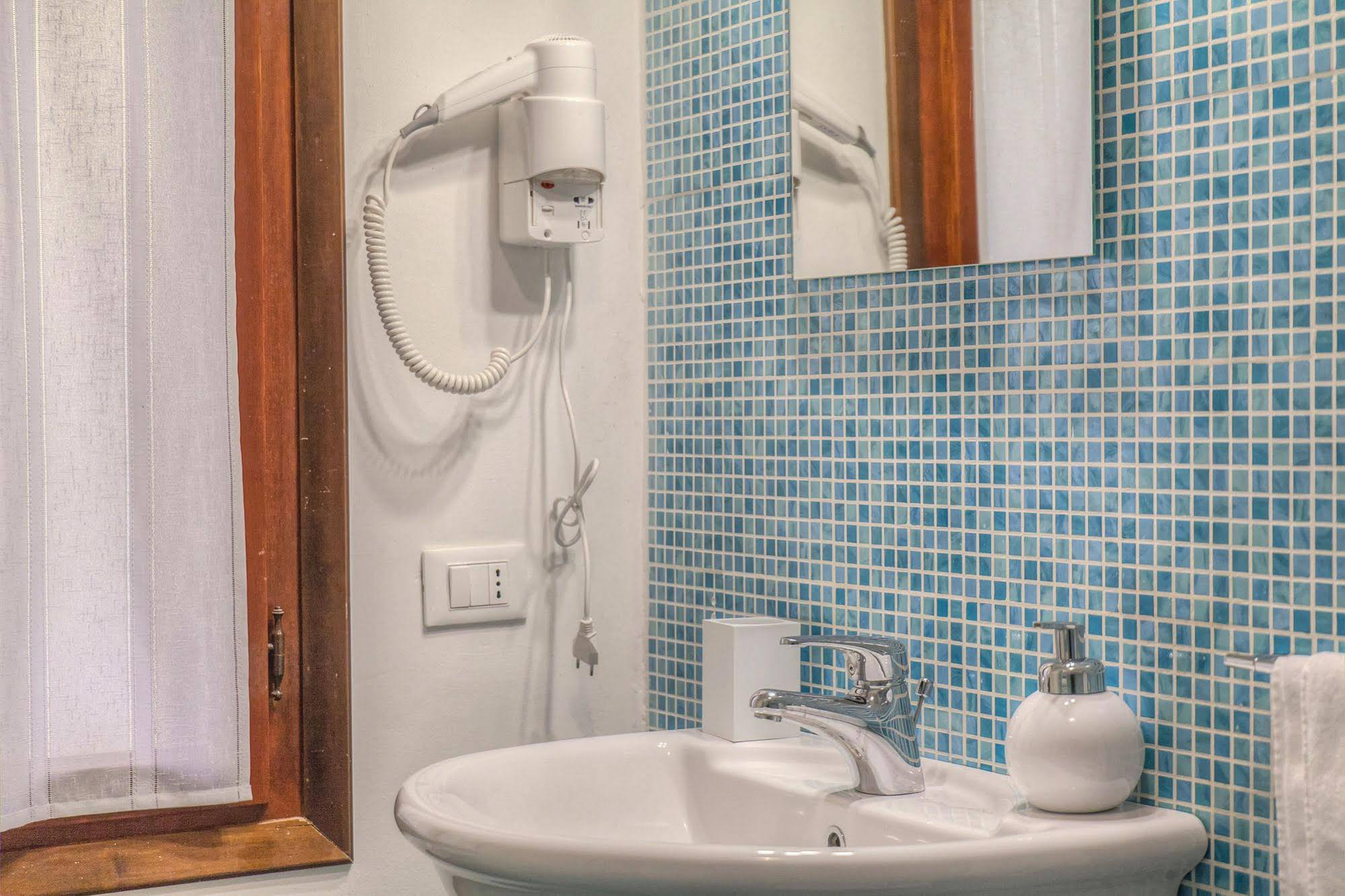 Residenza de l'Osmarin Suites