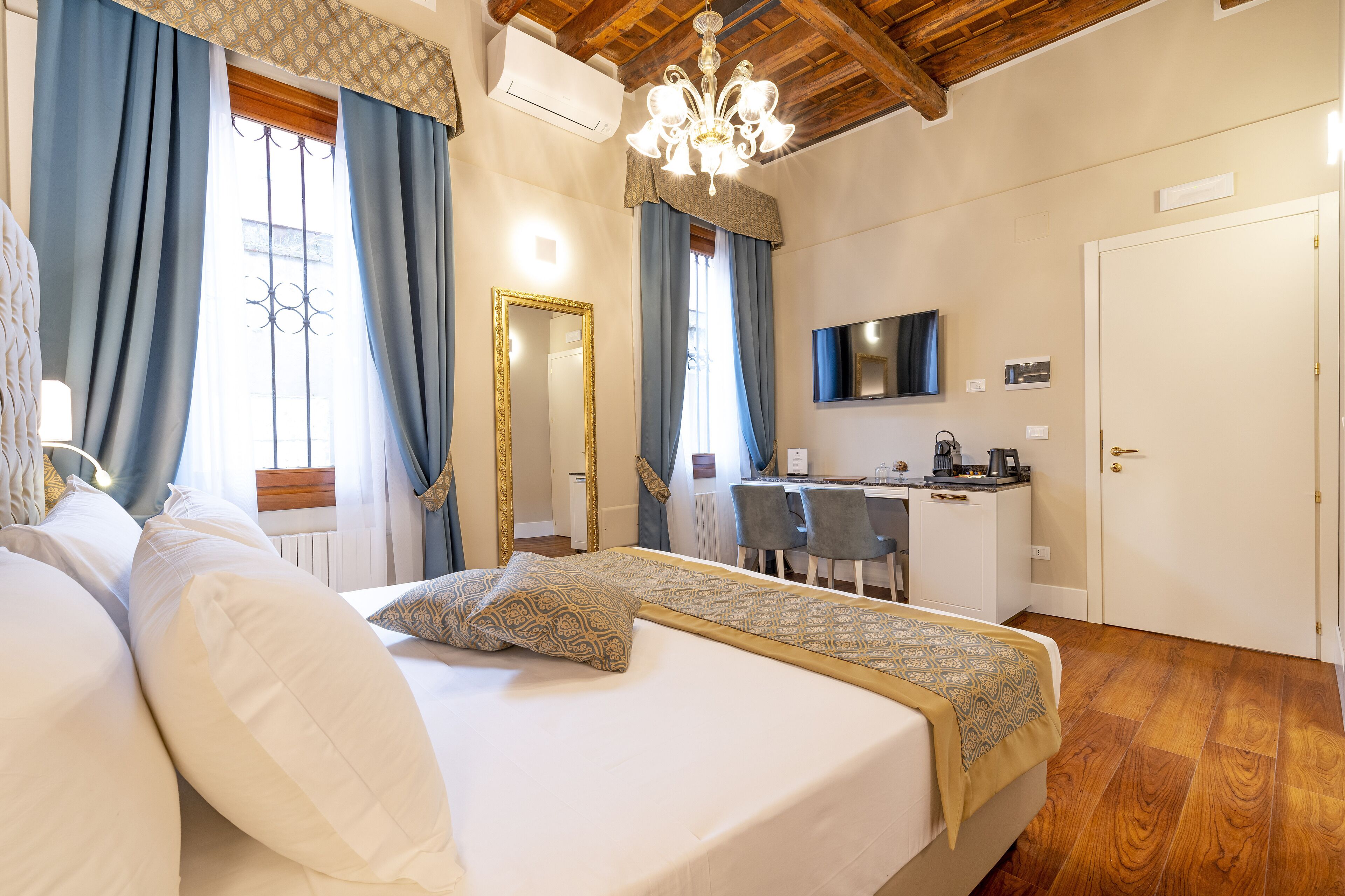 Residenza La Duchessa Deluxe Rooms