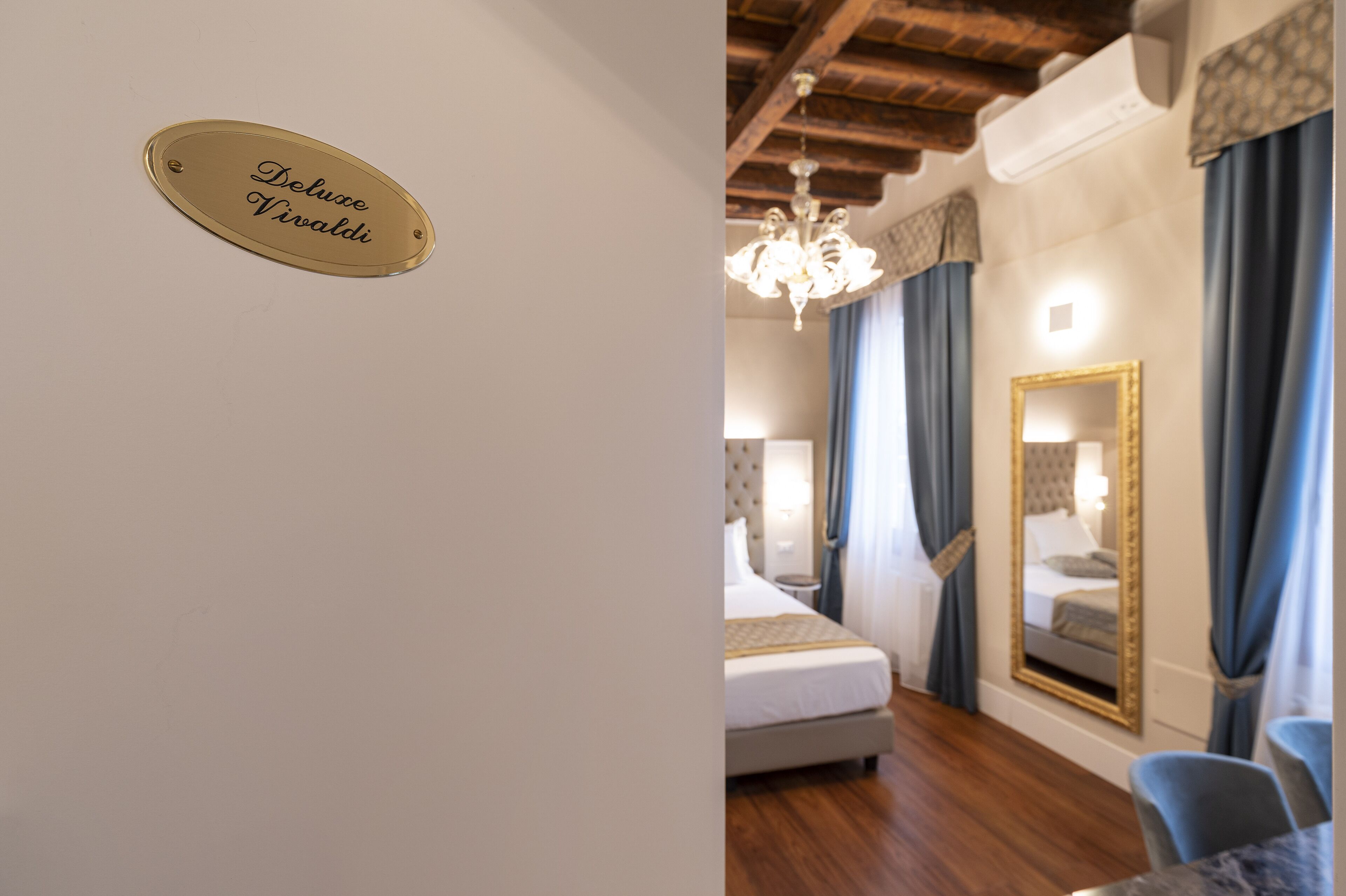 Residenza La Duchessa Deluxe Rooms