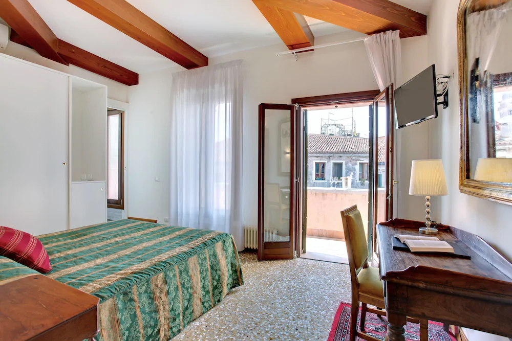 San Giorgio degli Schiavoni Apartments