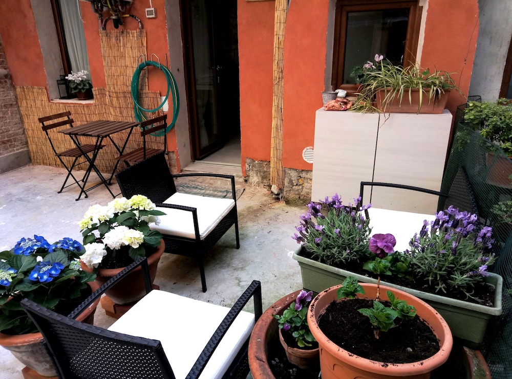 San Giorgio degli Schiavoni Apartments