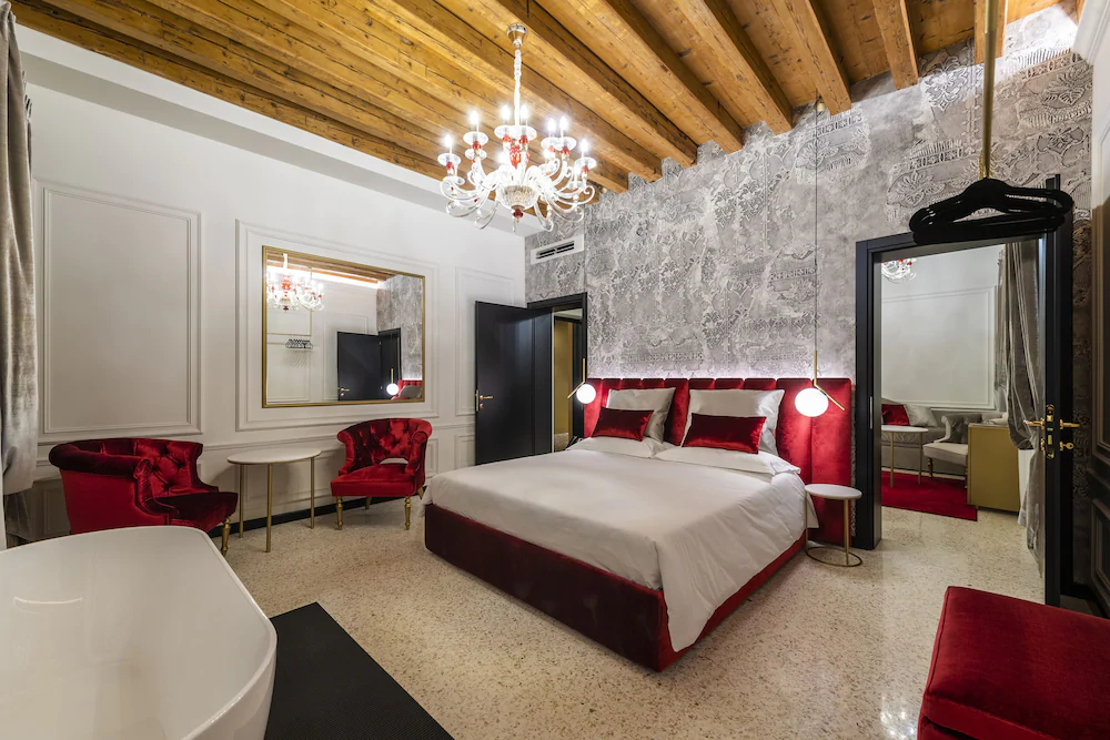 San Maurizio Luxury Suites