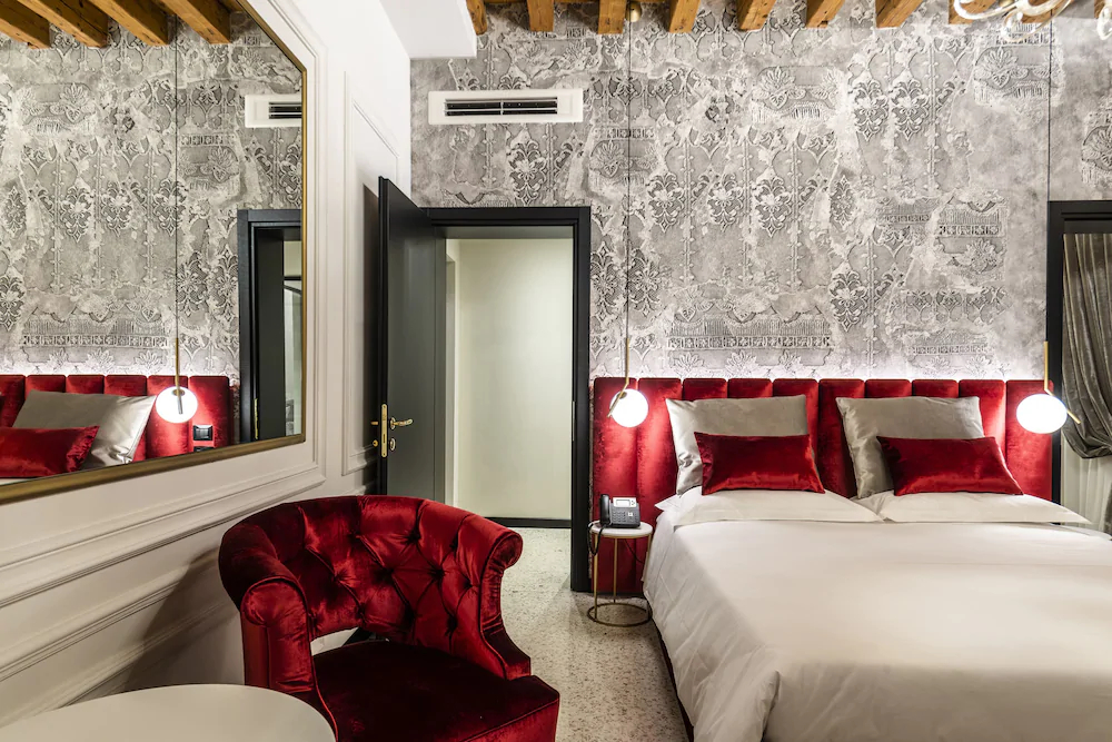 San Maurizio Luxury Suites