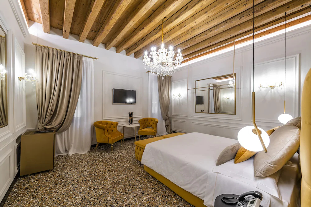 San Maurizio Luxury Suites