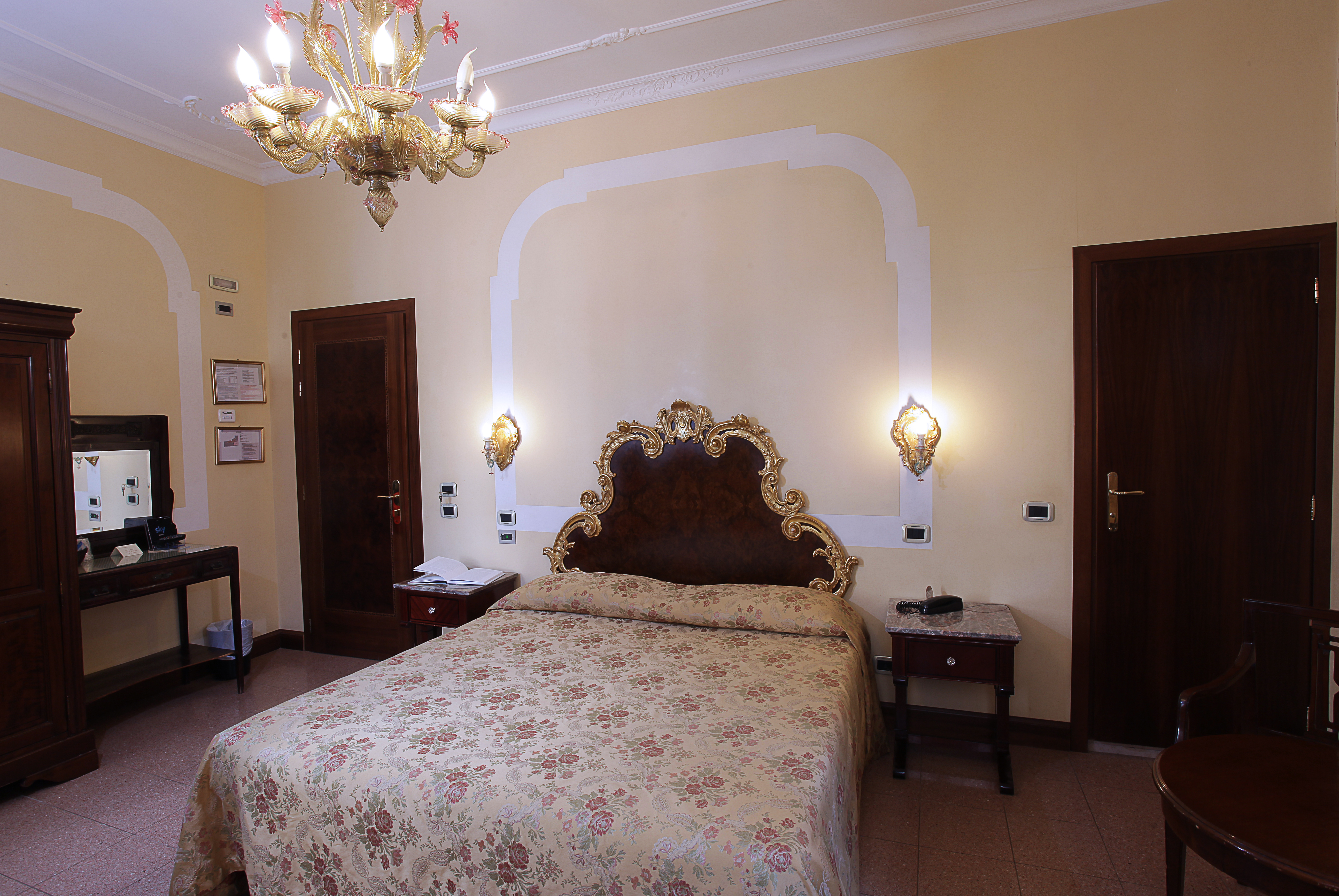 Hotel San Moise