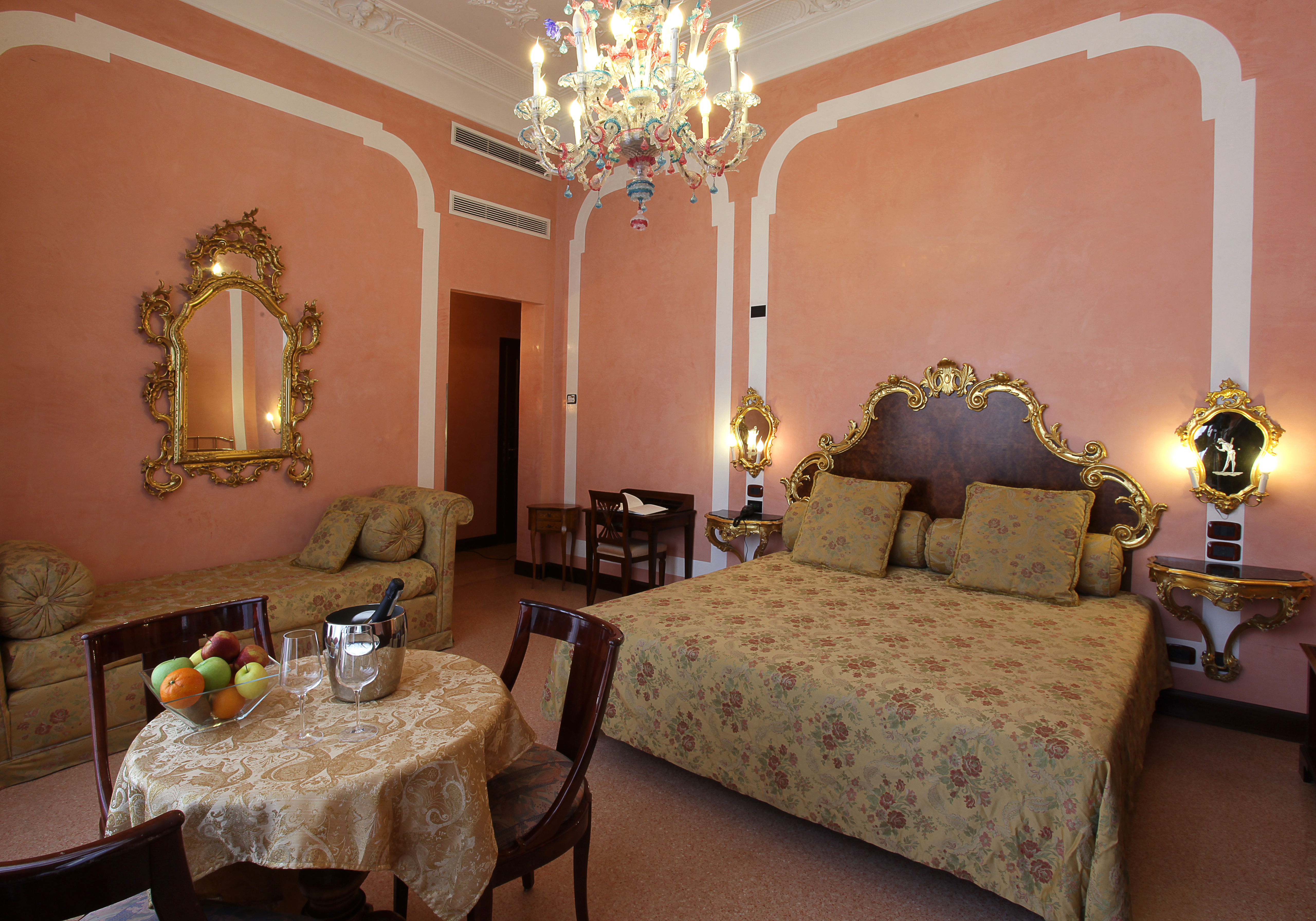 Hotel San Moise