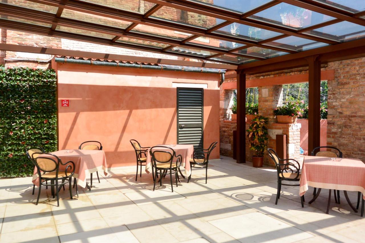 Hotel Santa Chiara