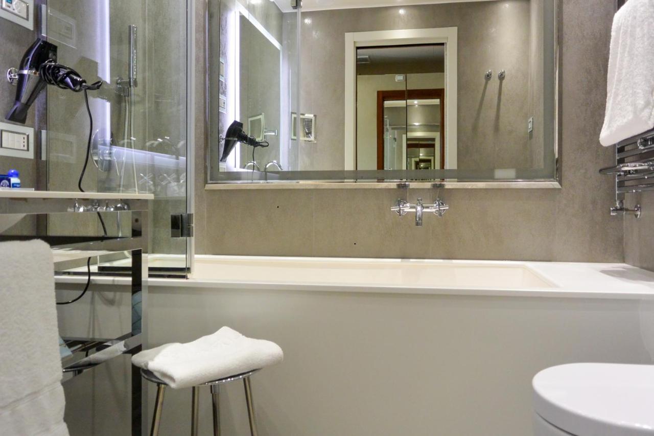Hotel Santa Chiara