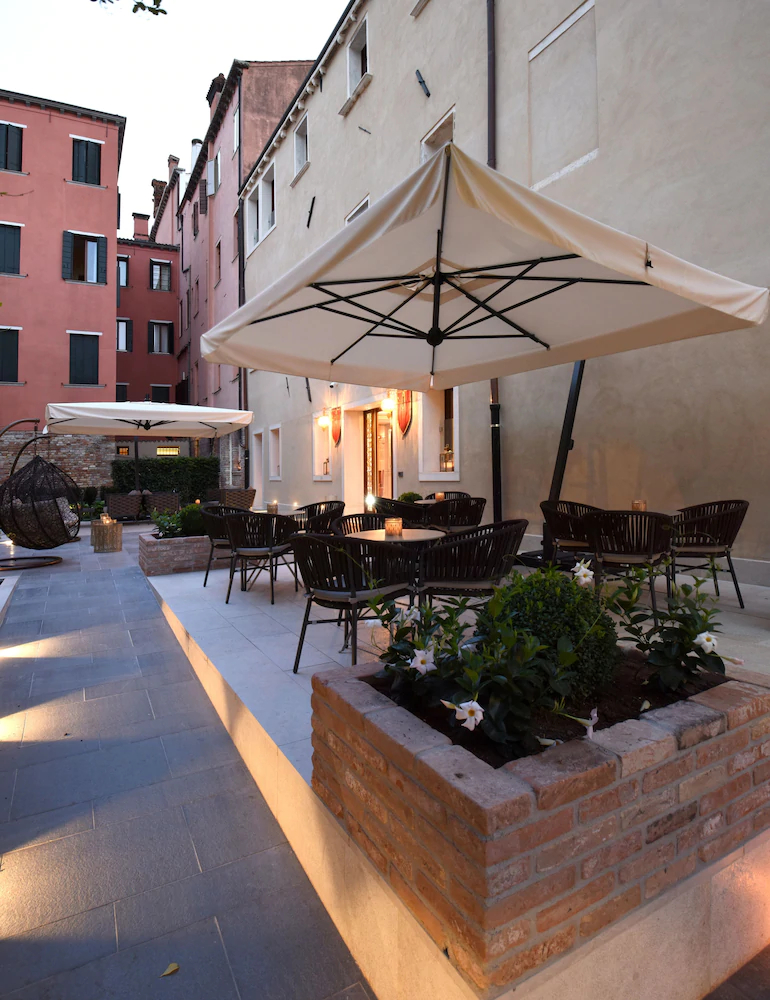 Santa Croce Boutique Hotel
