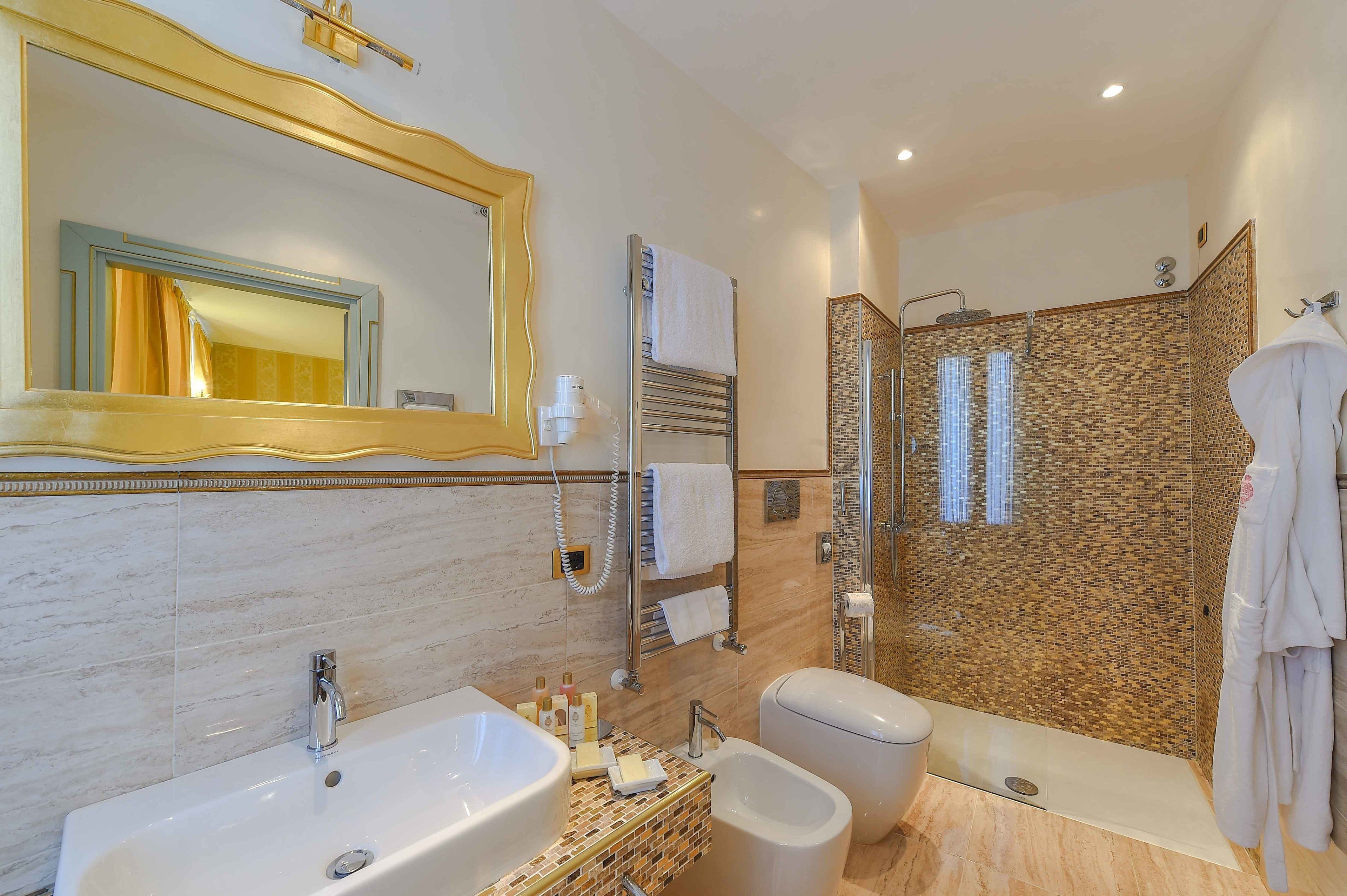 Hotel Savoia & Jolanda