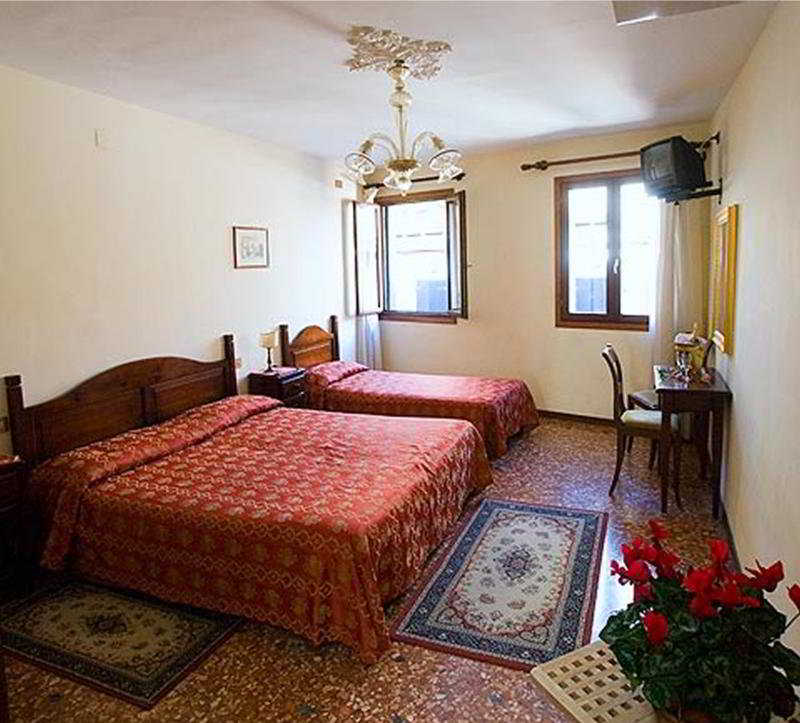 Hotel Tivoli