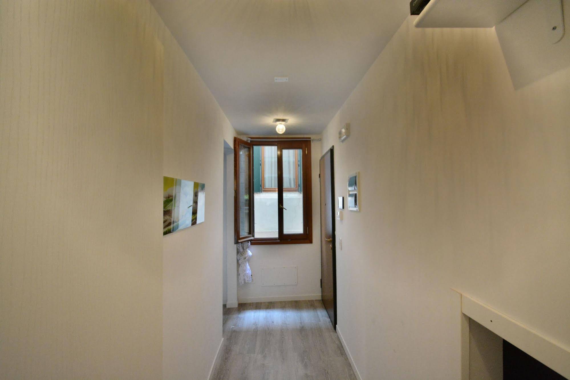 Ve.N.I.Ce. Cera Ca' De La Mandola