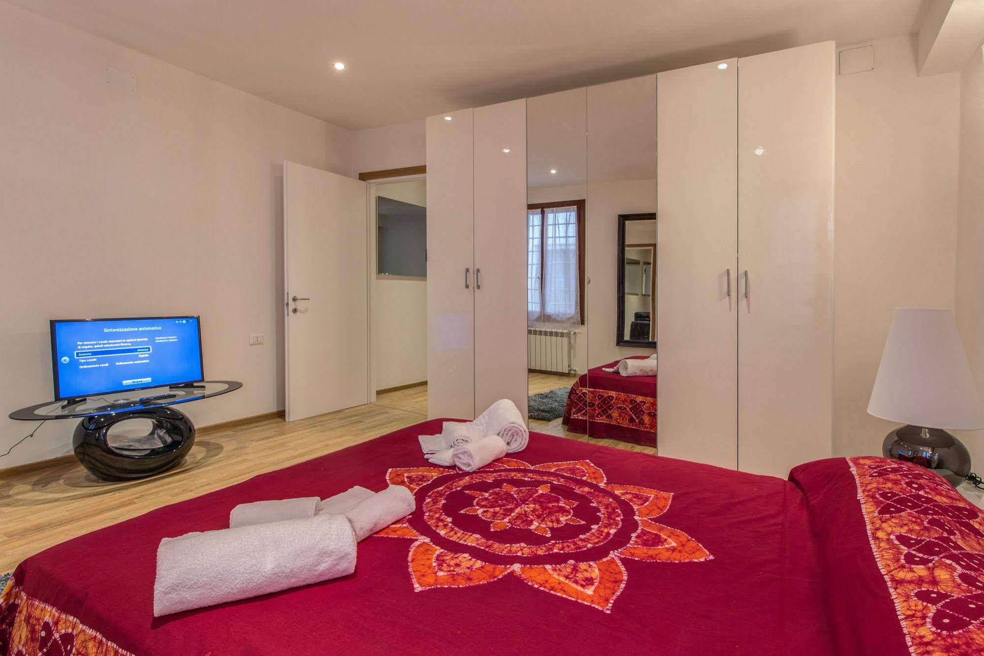 Ve.N.I.Ce. Cera Casa Del Doge