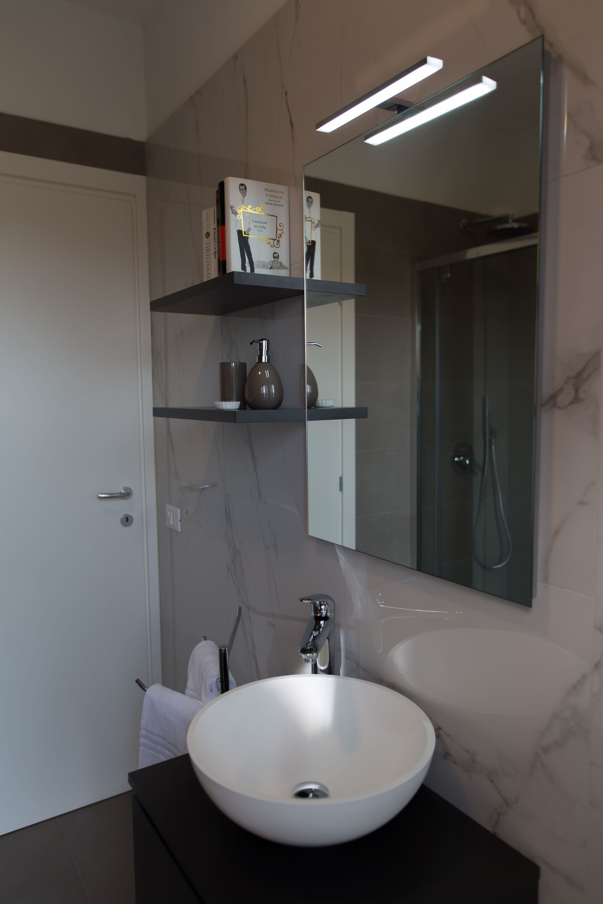 Venezia Fly Apartments