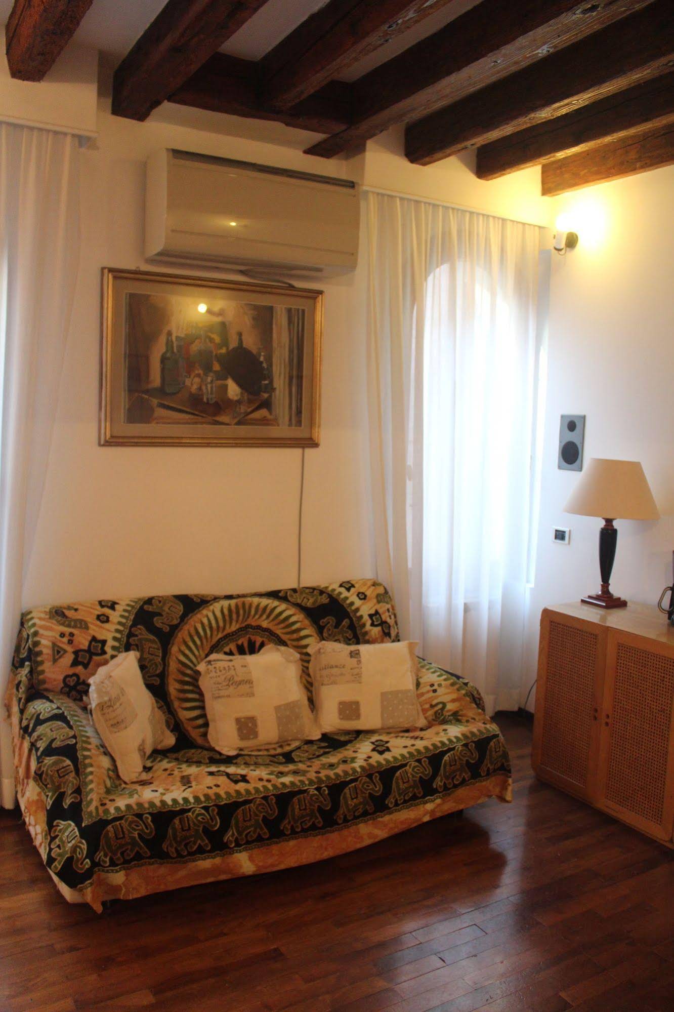 Venezianamente Apartments