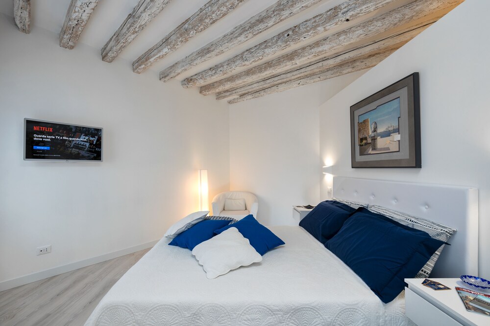 Venice Heaven Apartments Biennale