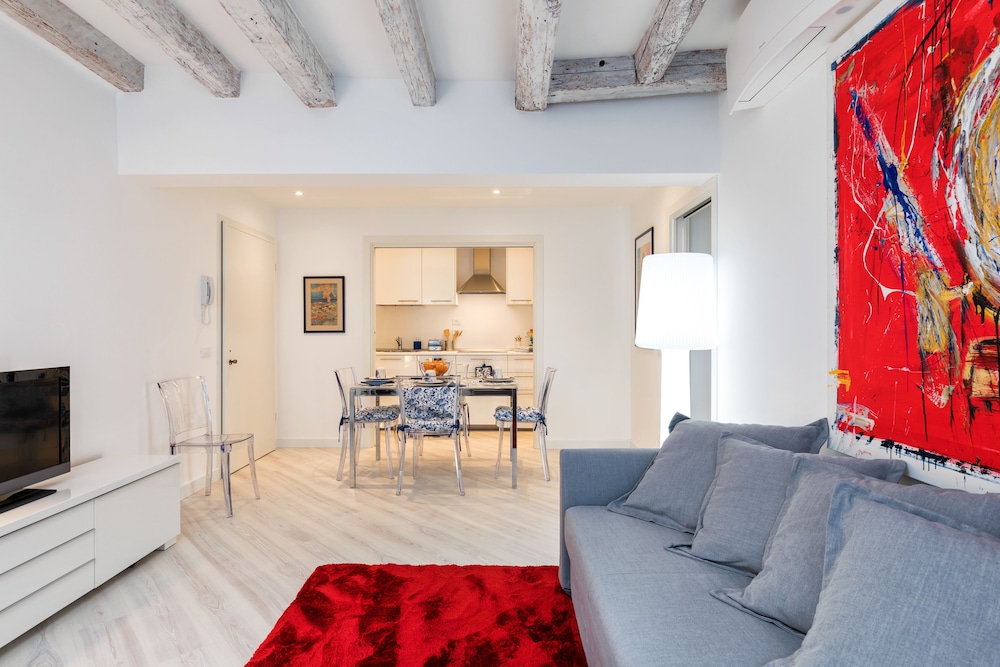 Venice Heaven Apartments Biennale
