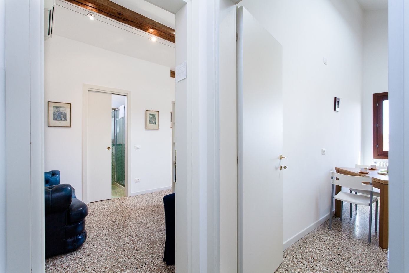 Venice Prince Apartments