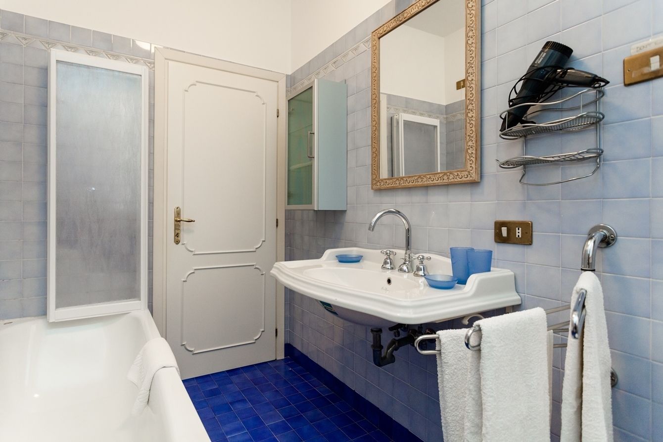 Venice Prince Apartments