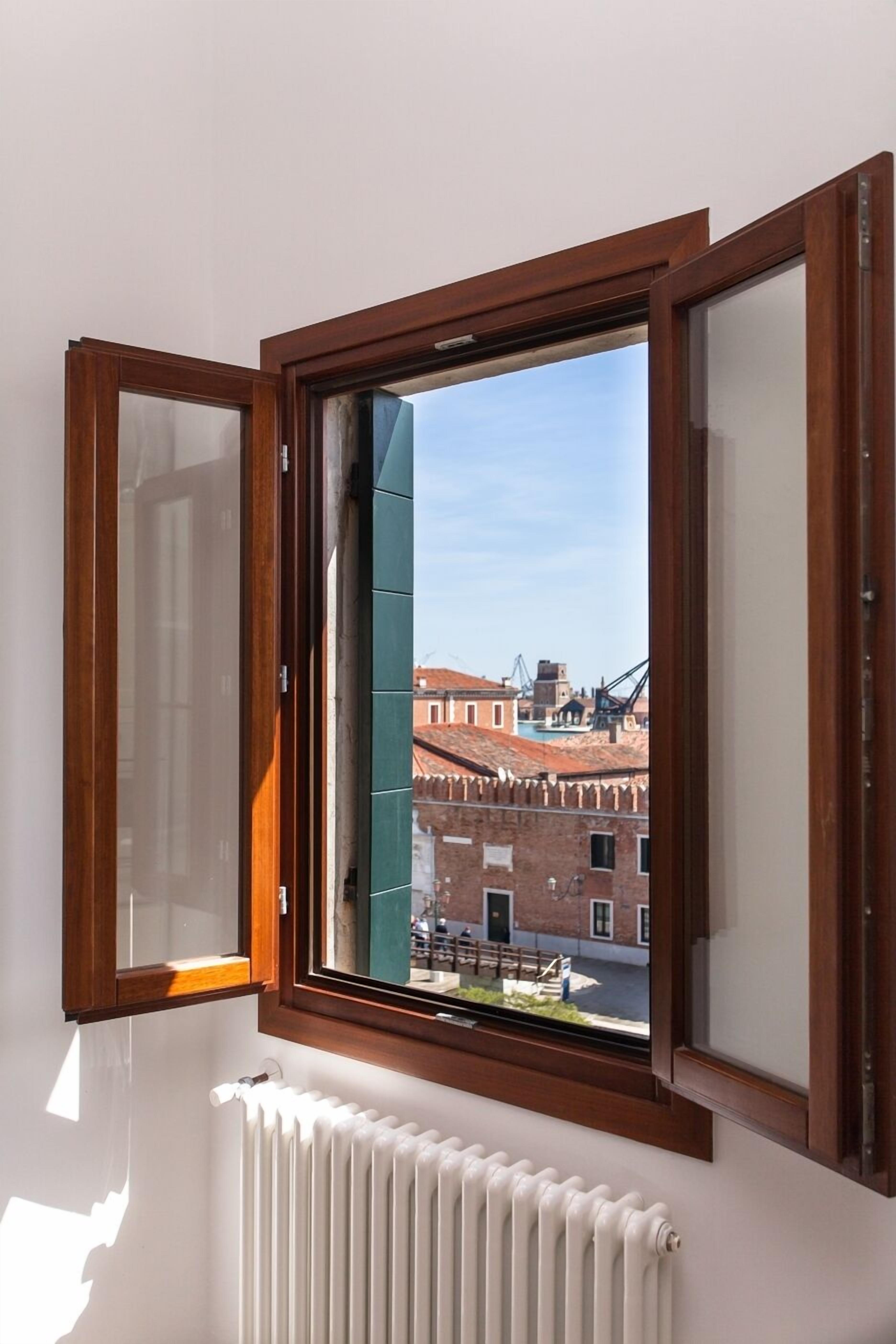 Venice Prince Apartments