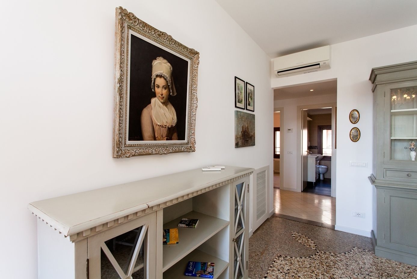 Venice Prince Apartments