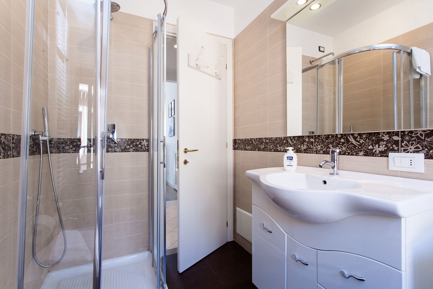 Venice Prince Apartments