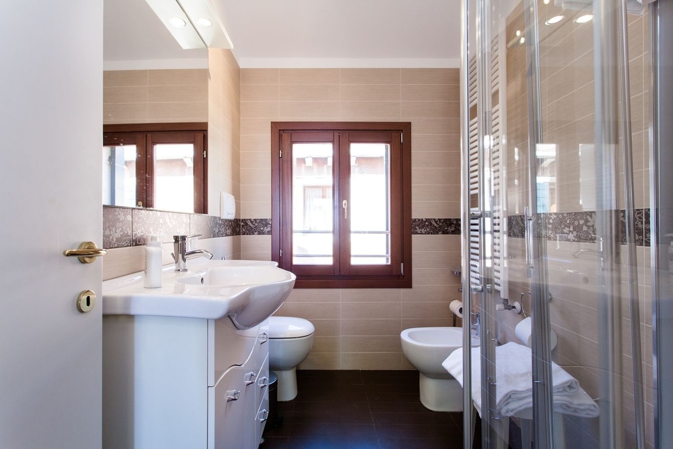 Venice Prince Apartments