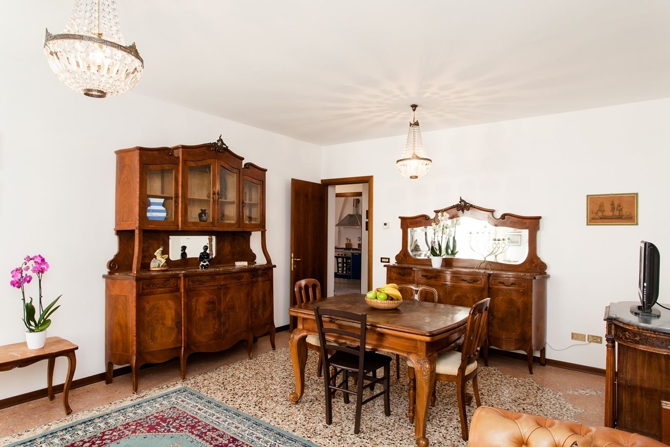 Venice Prince Apartments