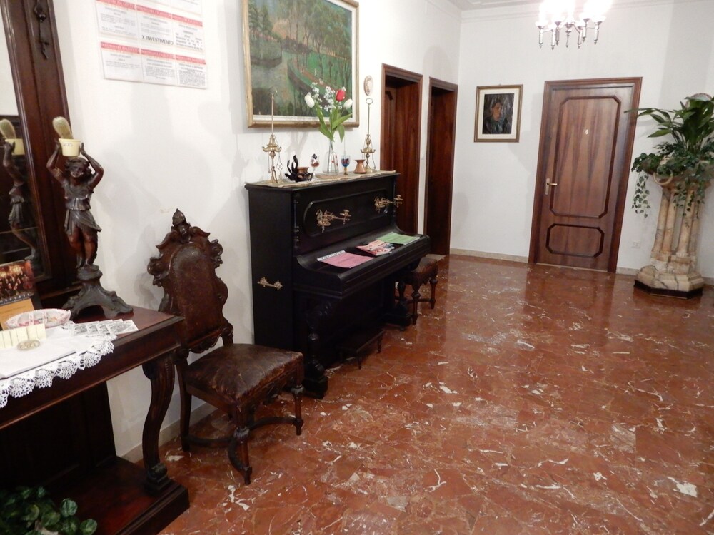 Venice Sun Apartment And Rooms