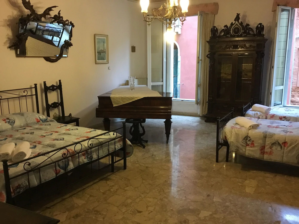 Venice Sun Apartment And Rooms