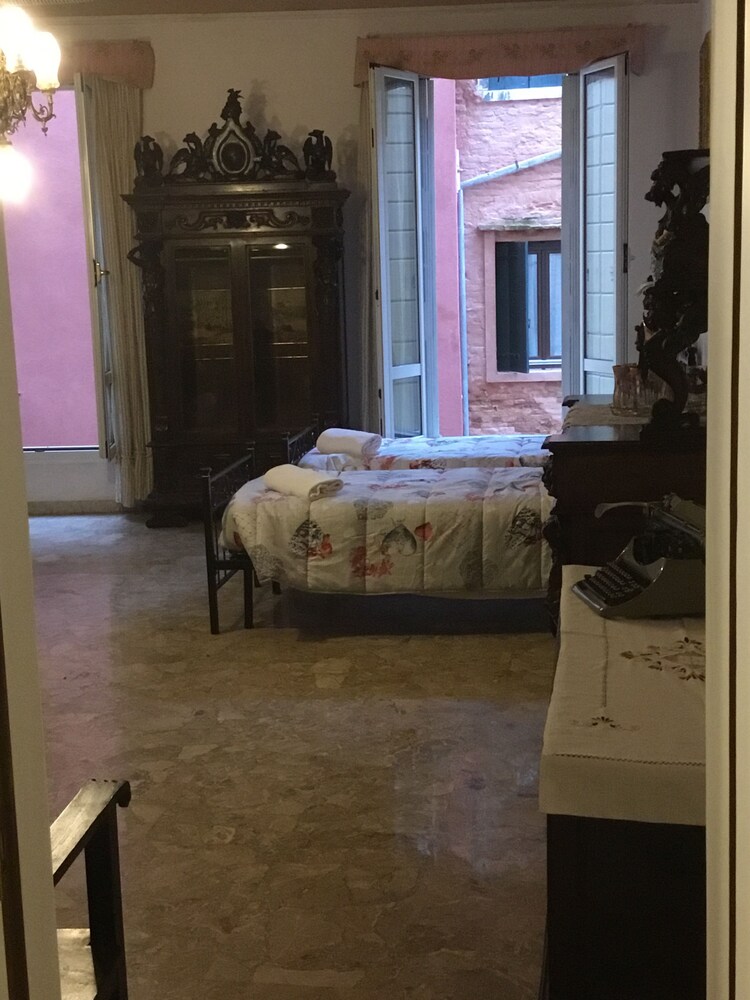 Venice Sun Apartment And Rooms