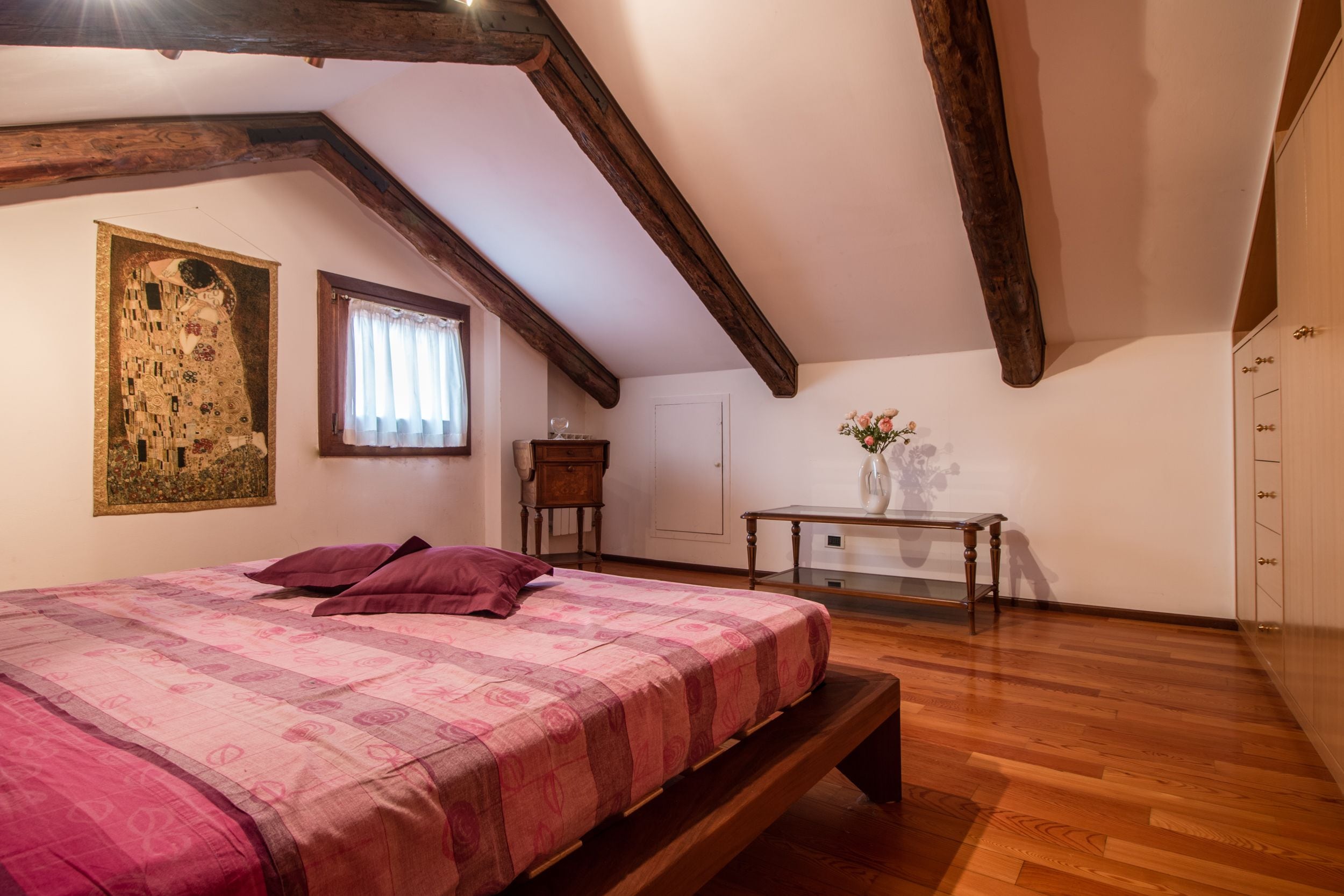 Vivaldi Apartment