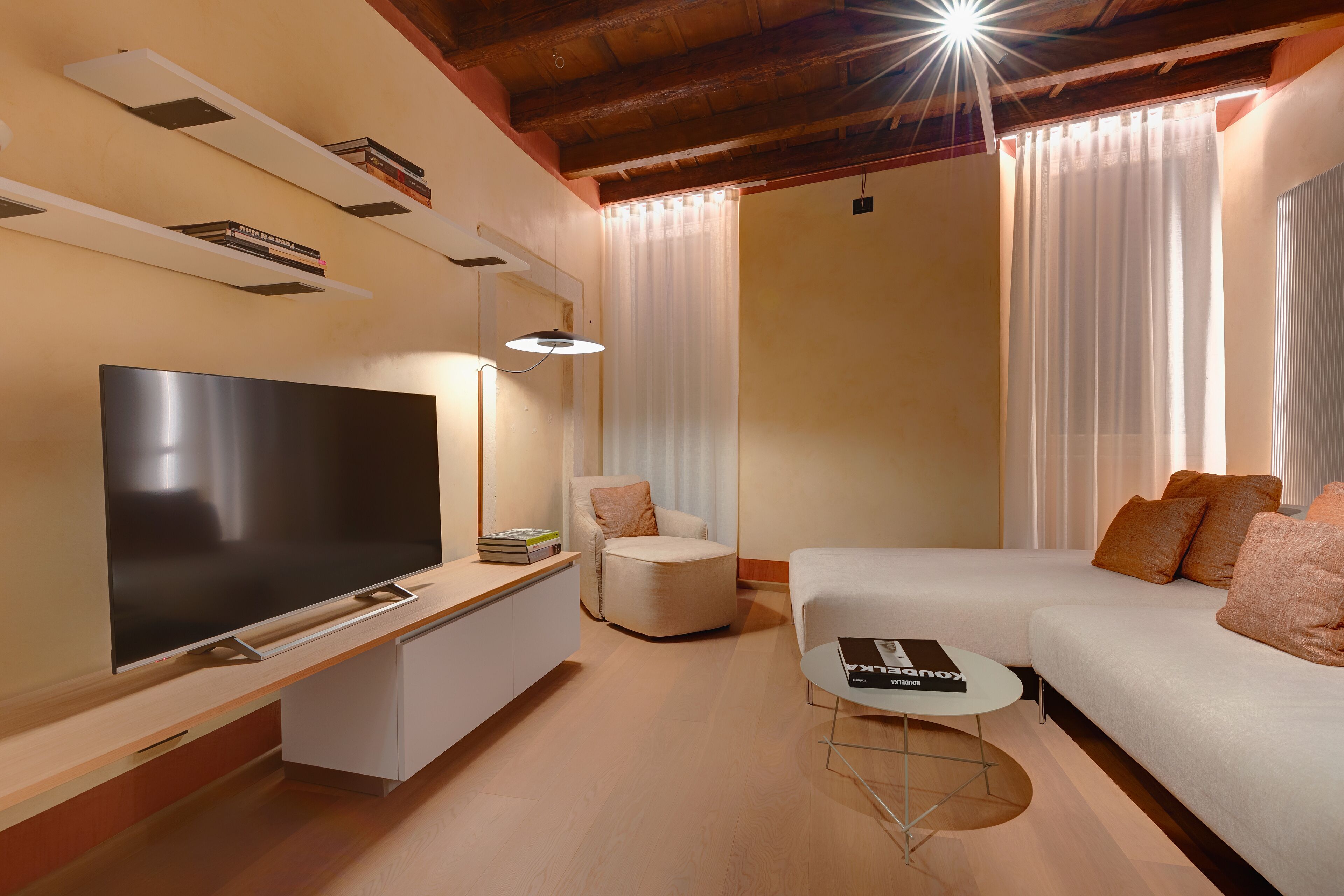 1881 Luxury Suites