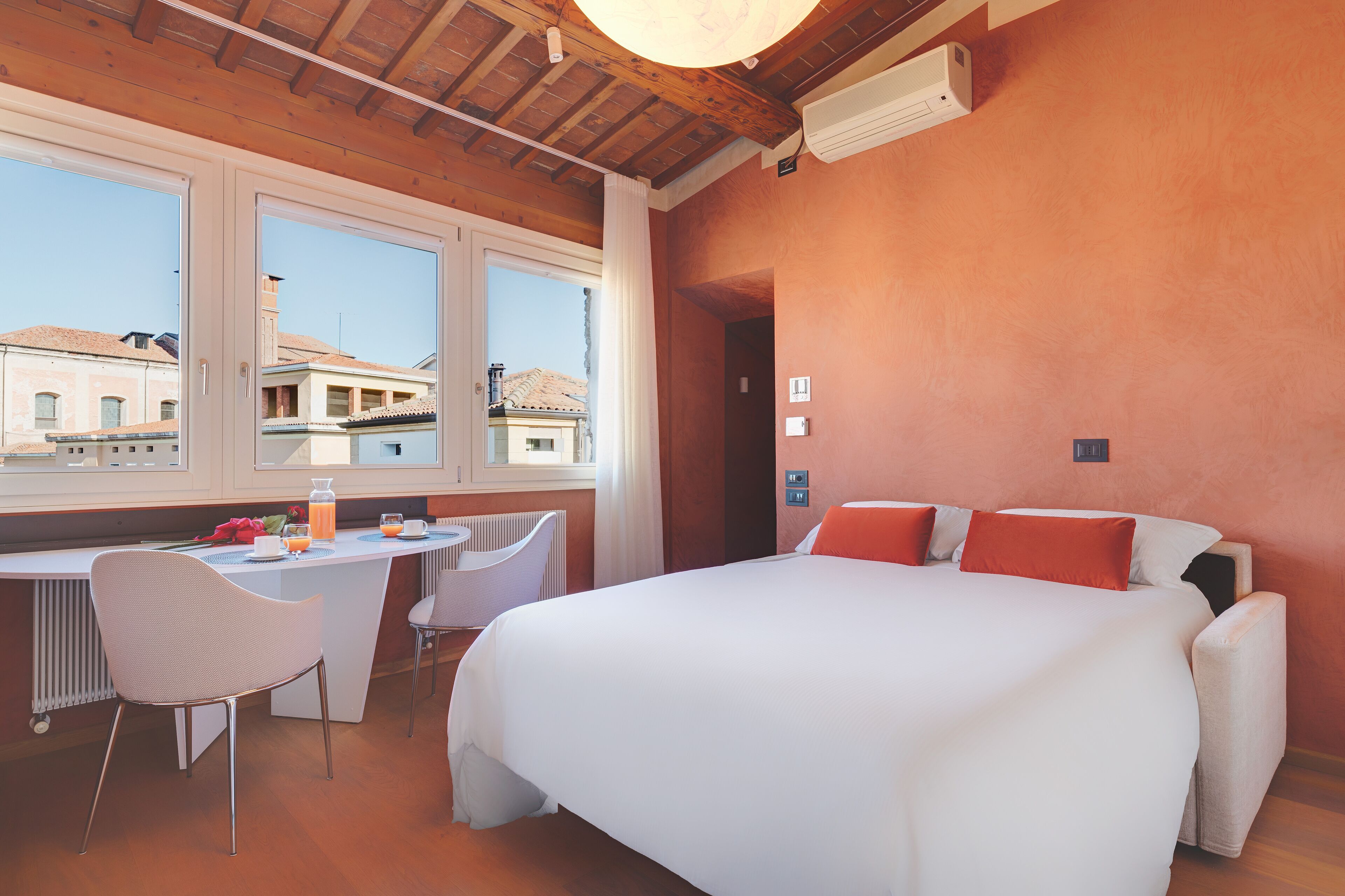 1881 Luxury Suites