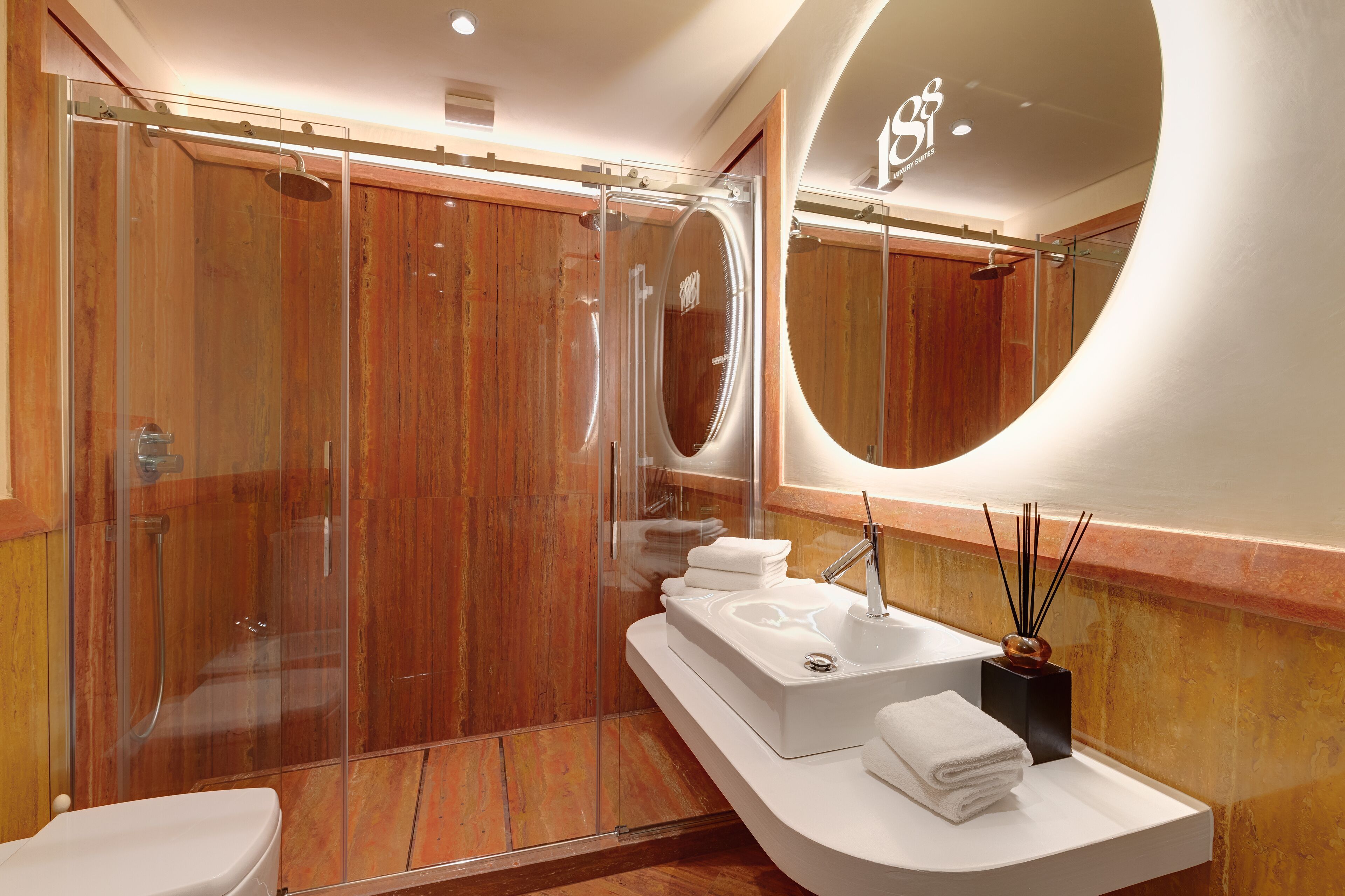 1881 Luxury Suites