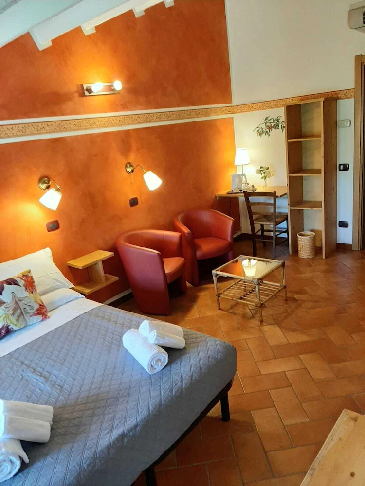 Agriturismo La Perlara
