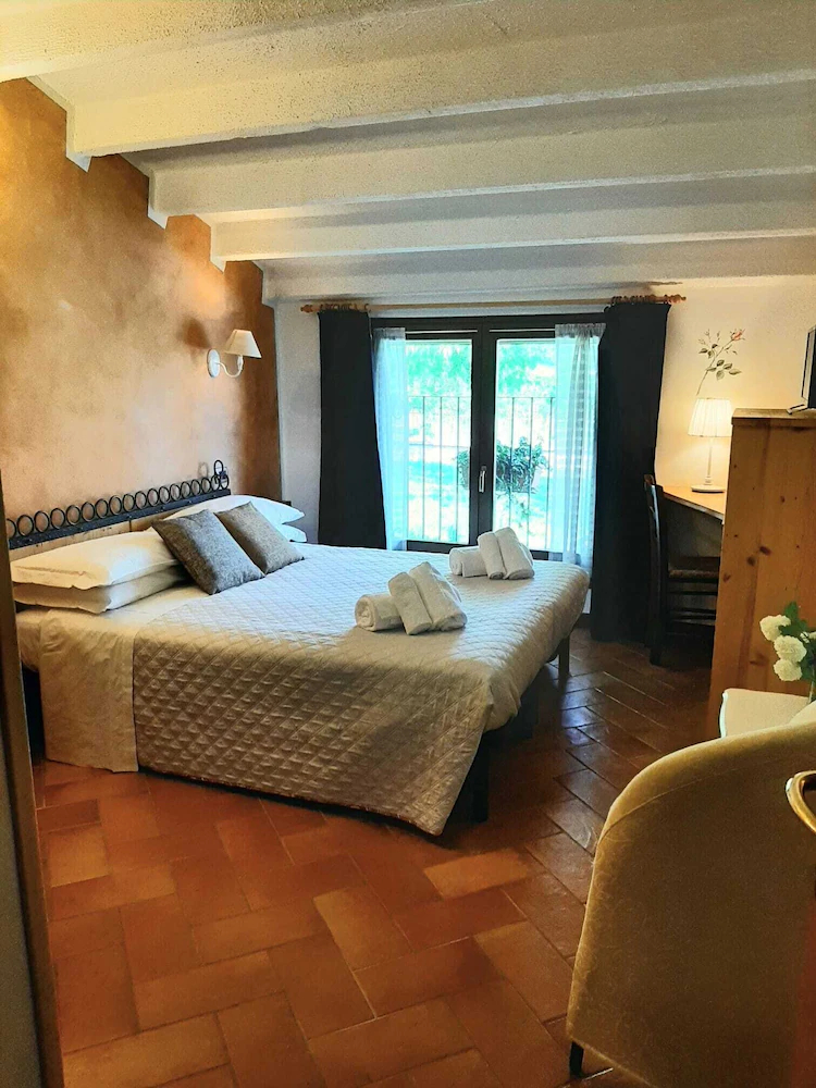 Agriturismo La Perlara
