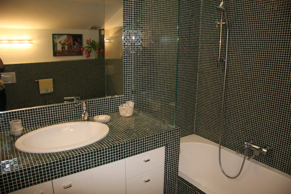 Al 19 B&B