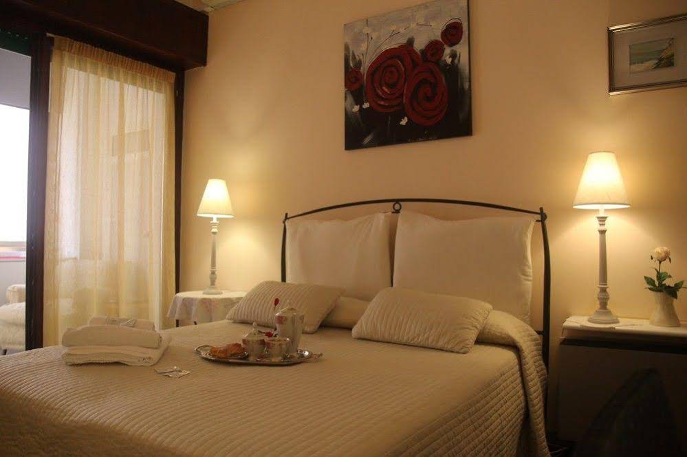 Casamore Rooms