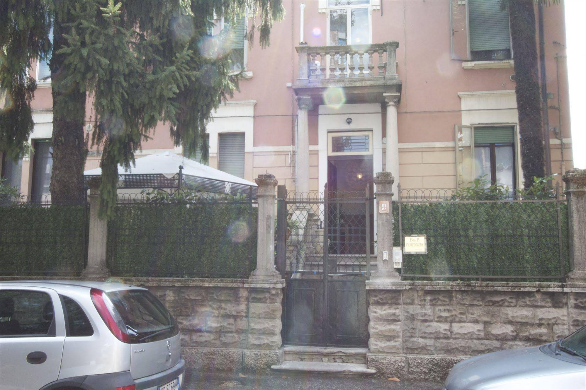 Bed And Breakfast Fiore Di Roby