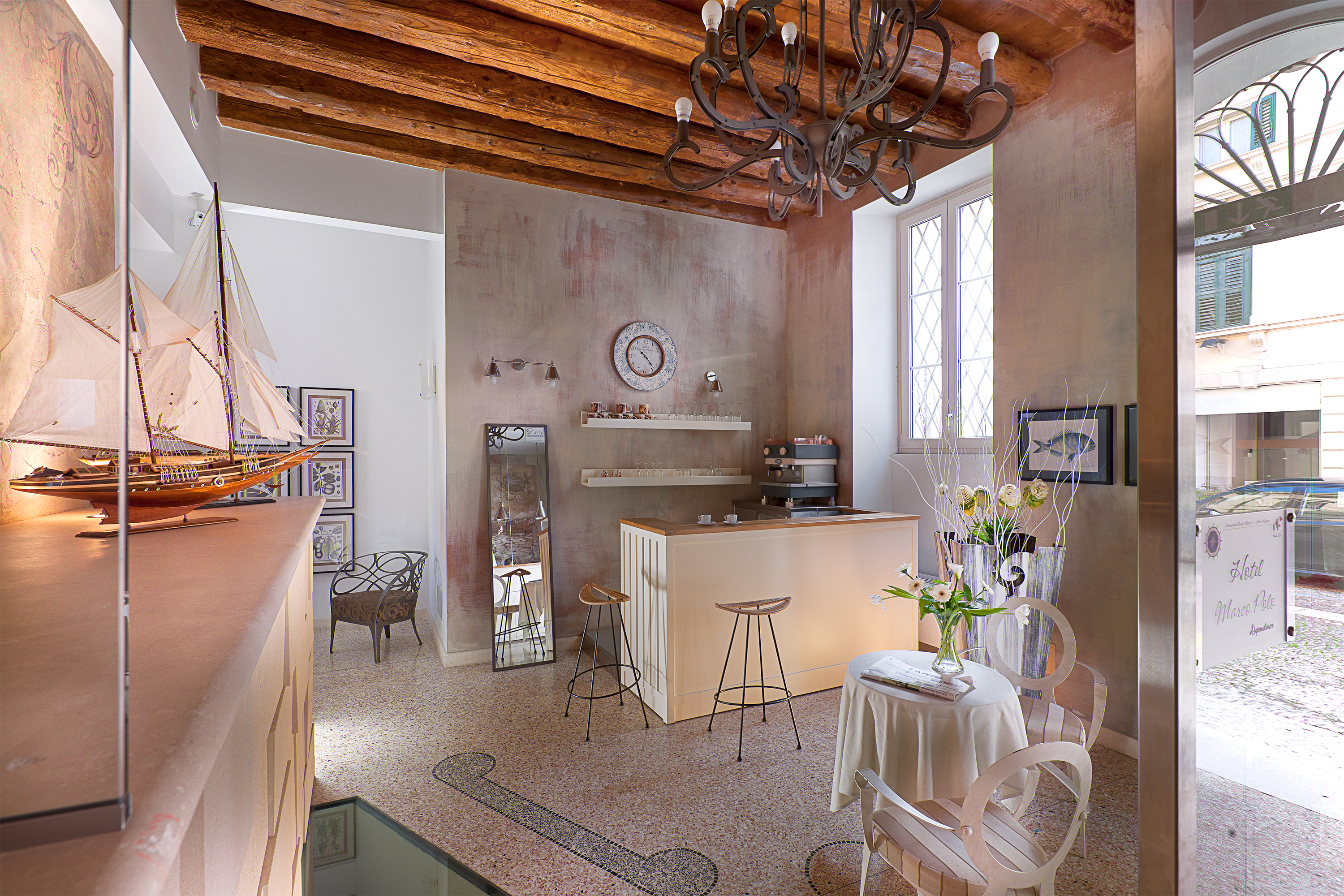 Boutique Room