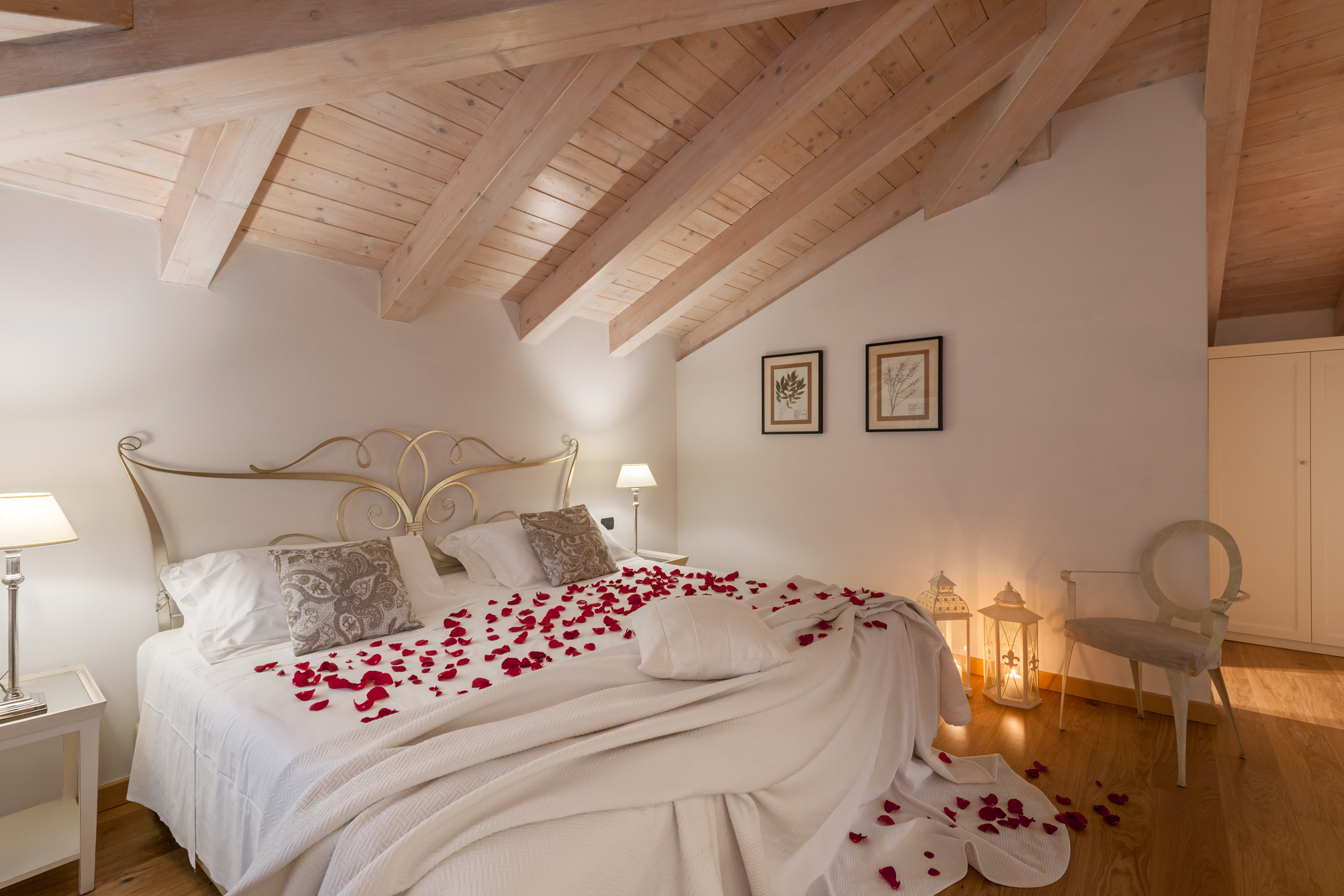 Boutique Room