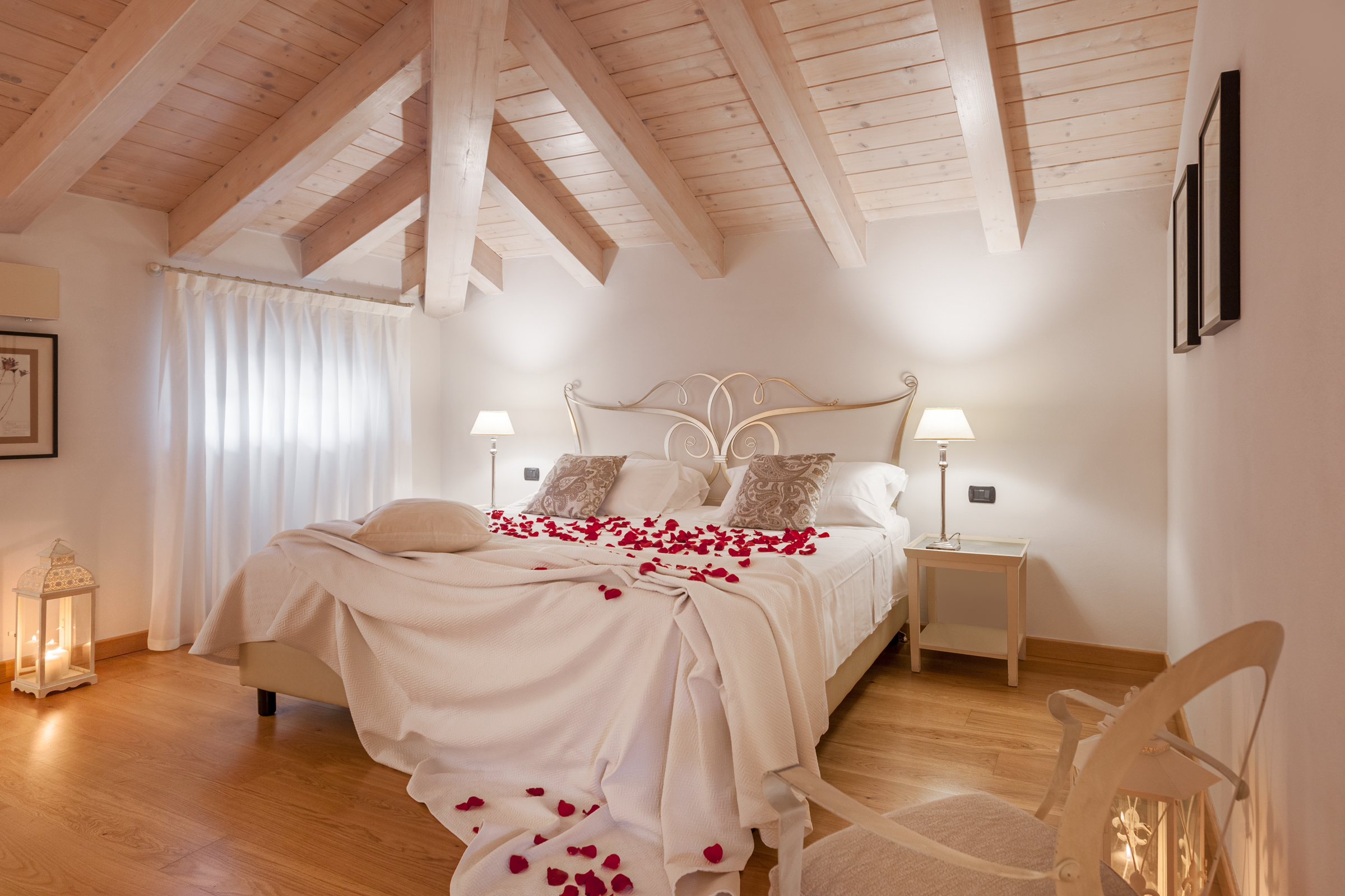 Boutique Room