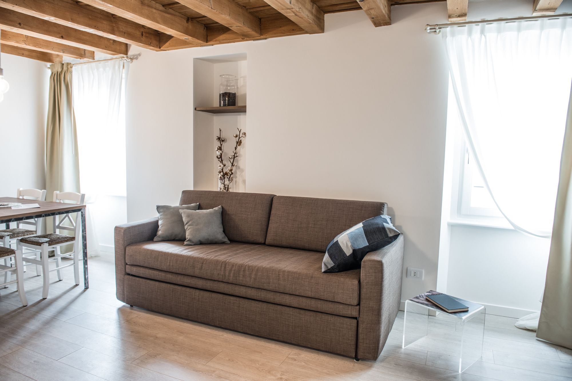 Carrera Home