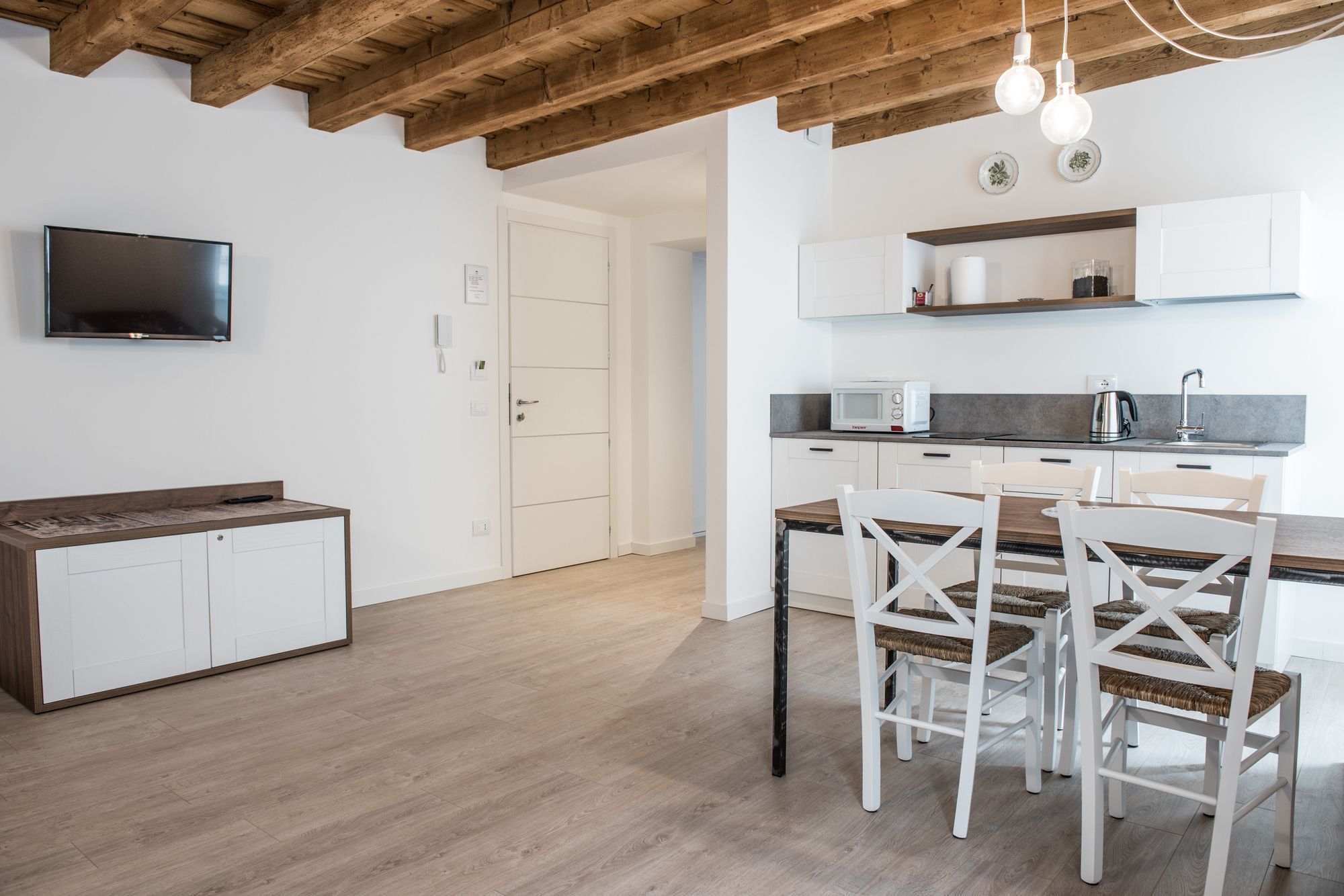 Carrera Home