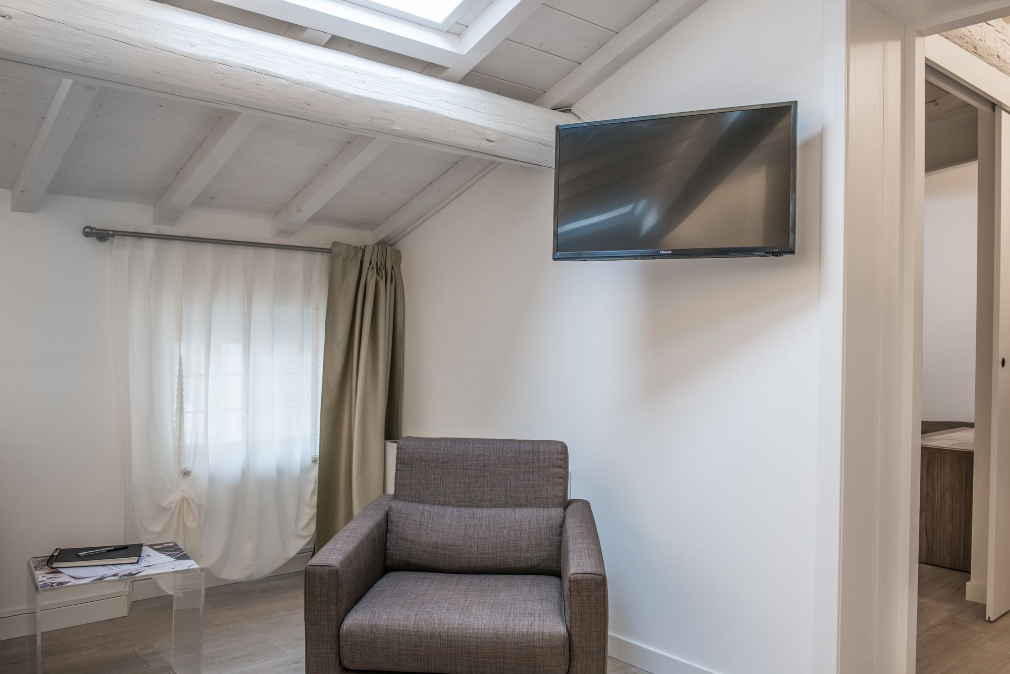 Carrera Home