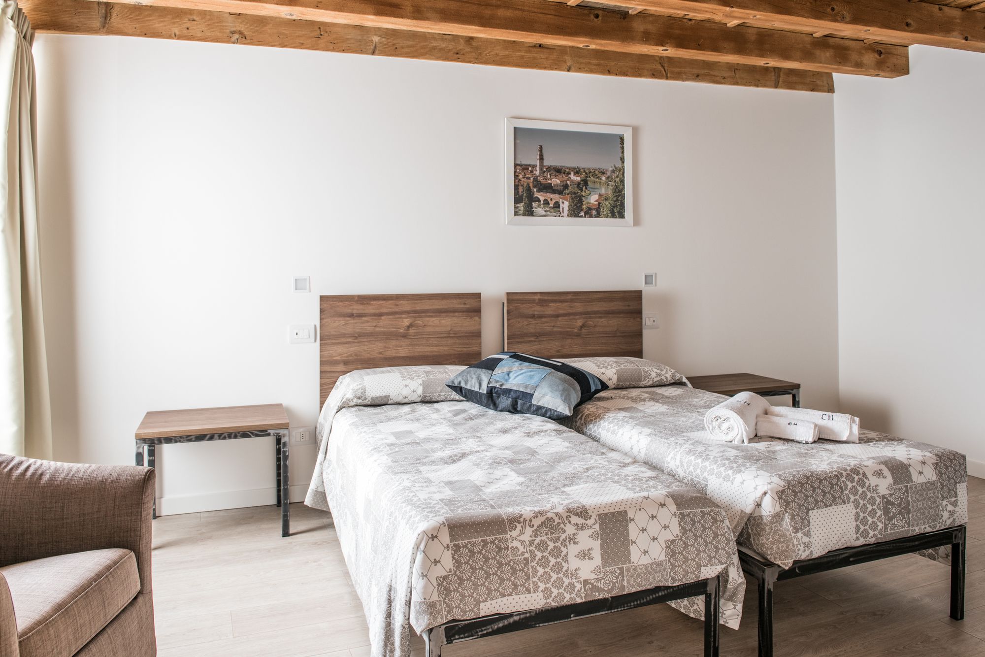 Carrera Home