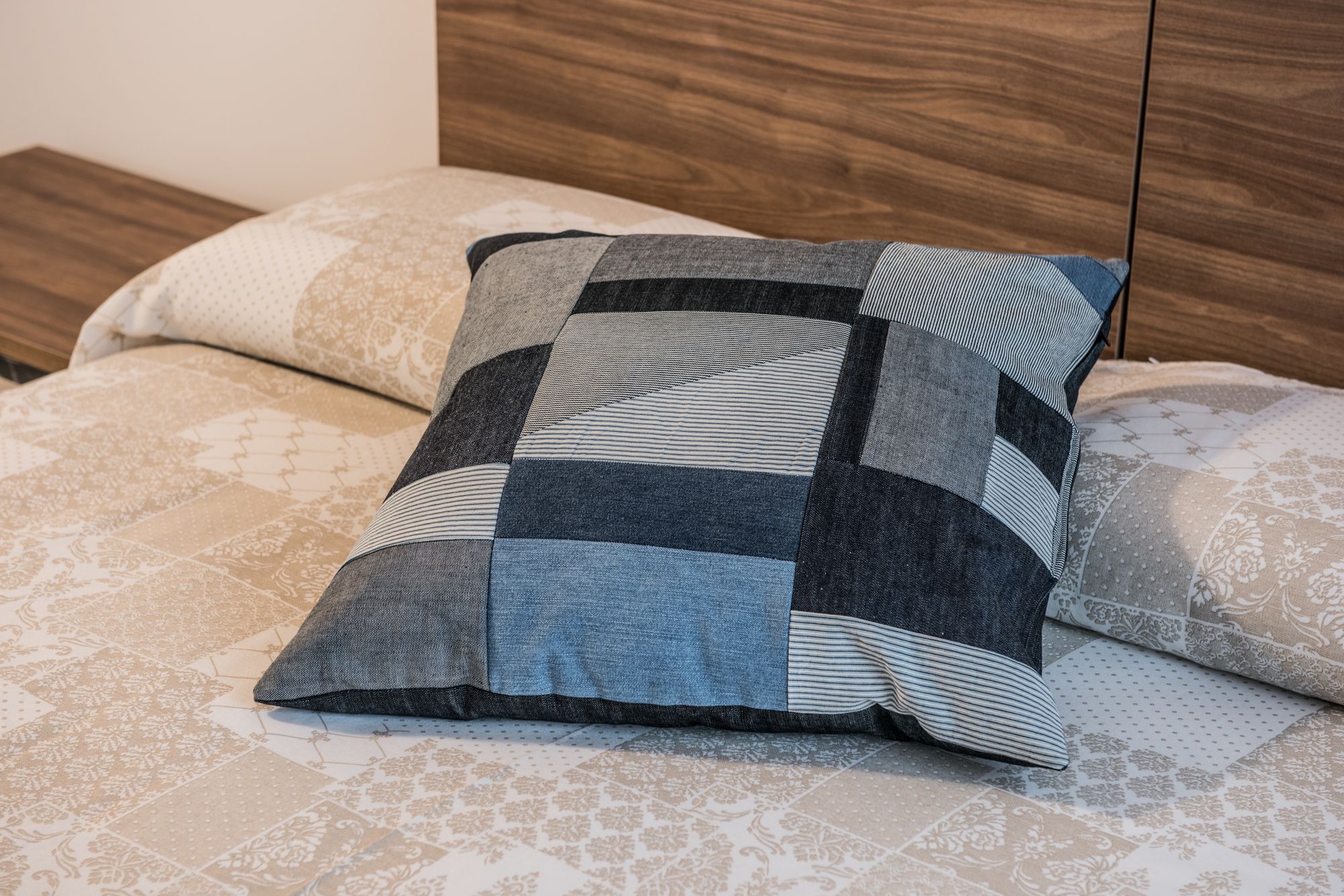 Carrera Home